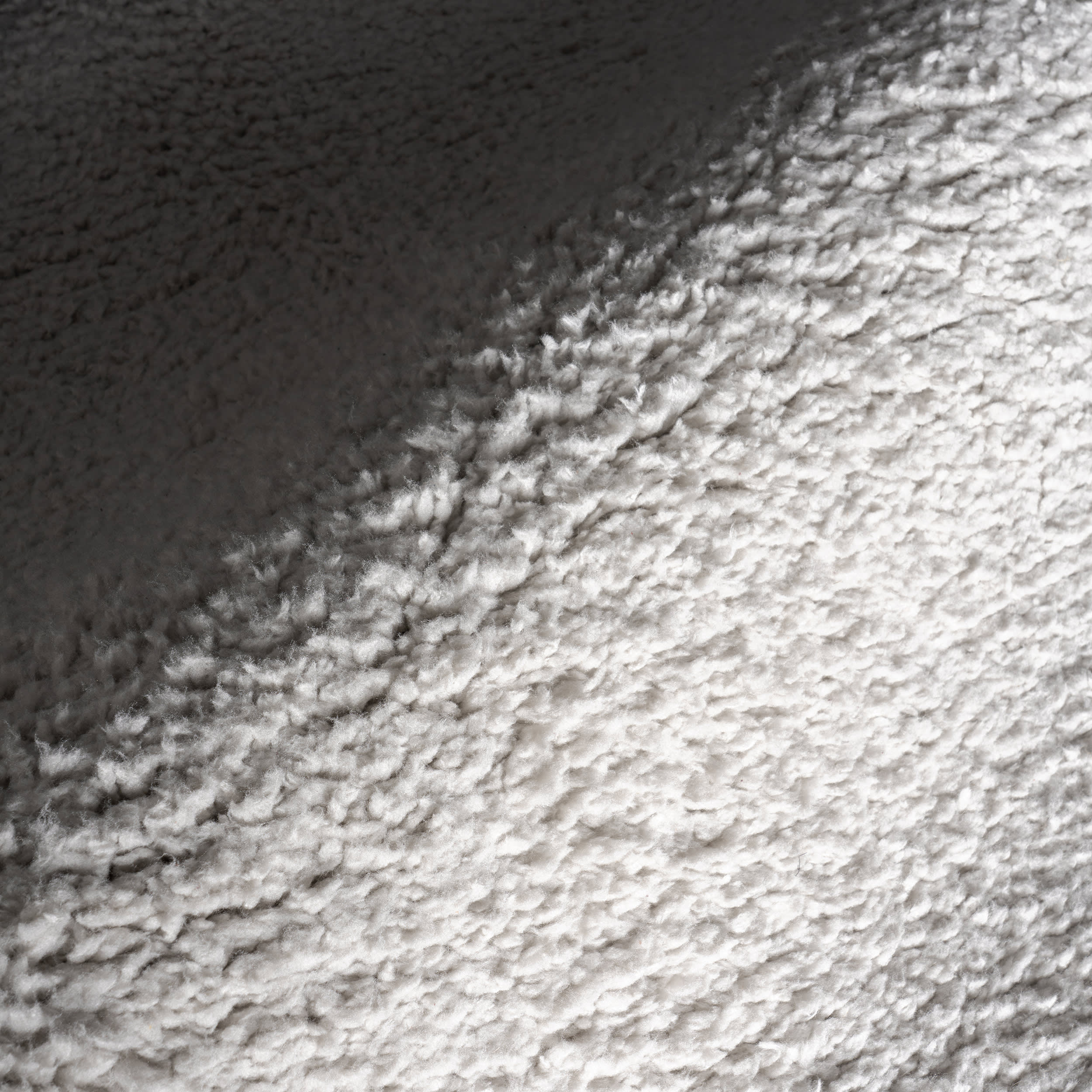 Alaya Solid Rug | Light Silver - Image 3