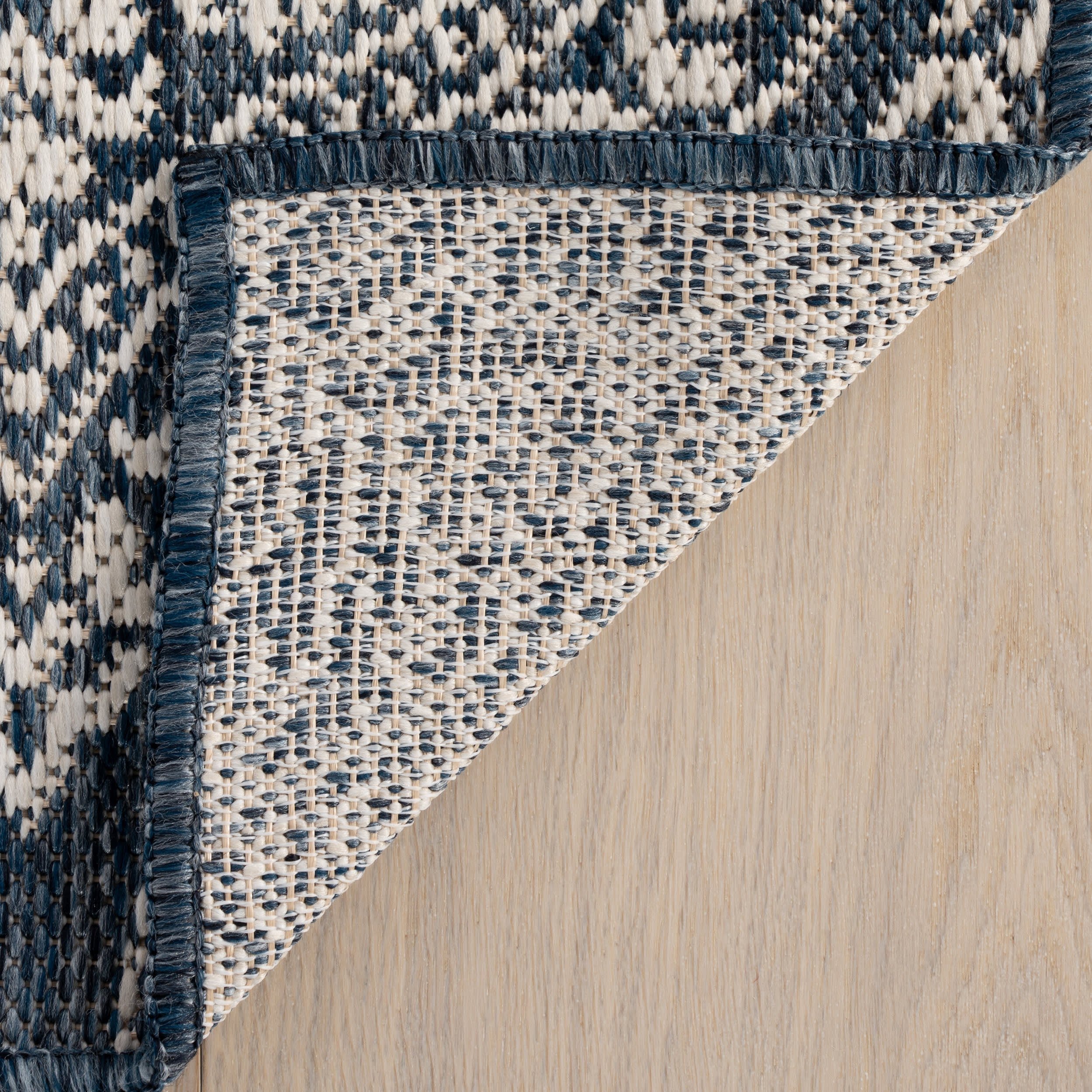 Breezey Traditional Paisey Indoor/Outdoor Rug | Blue - Image 5